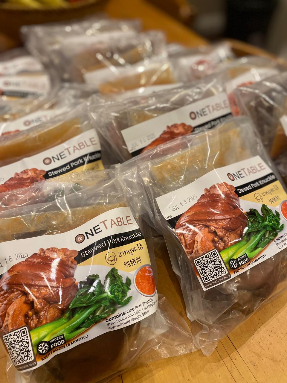 Stewed Pork Knuckle (Frozen)